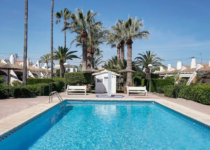 By Interhome בית נופש